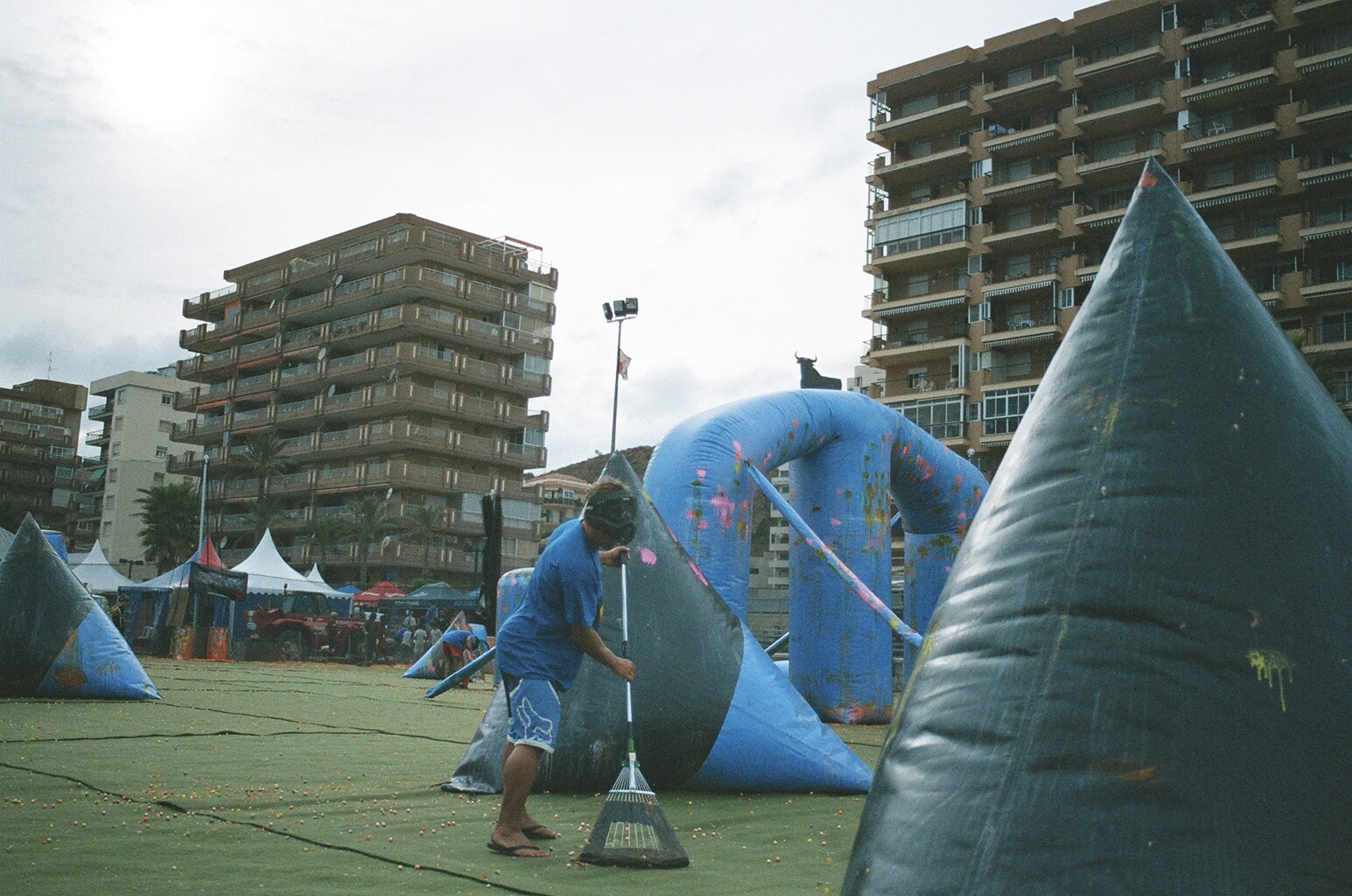 Fotografía MB 20011 en el álbum Malaga Beach 2004